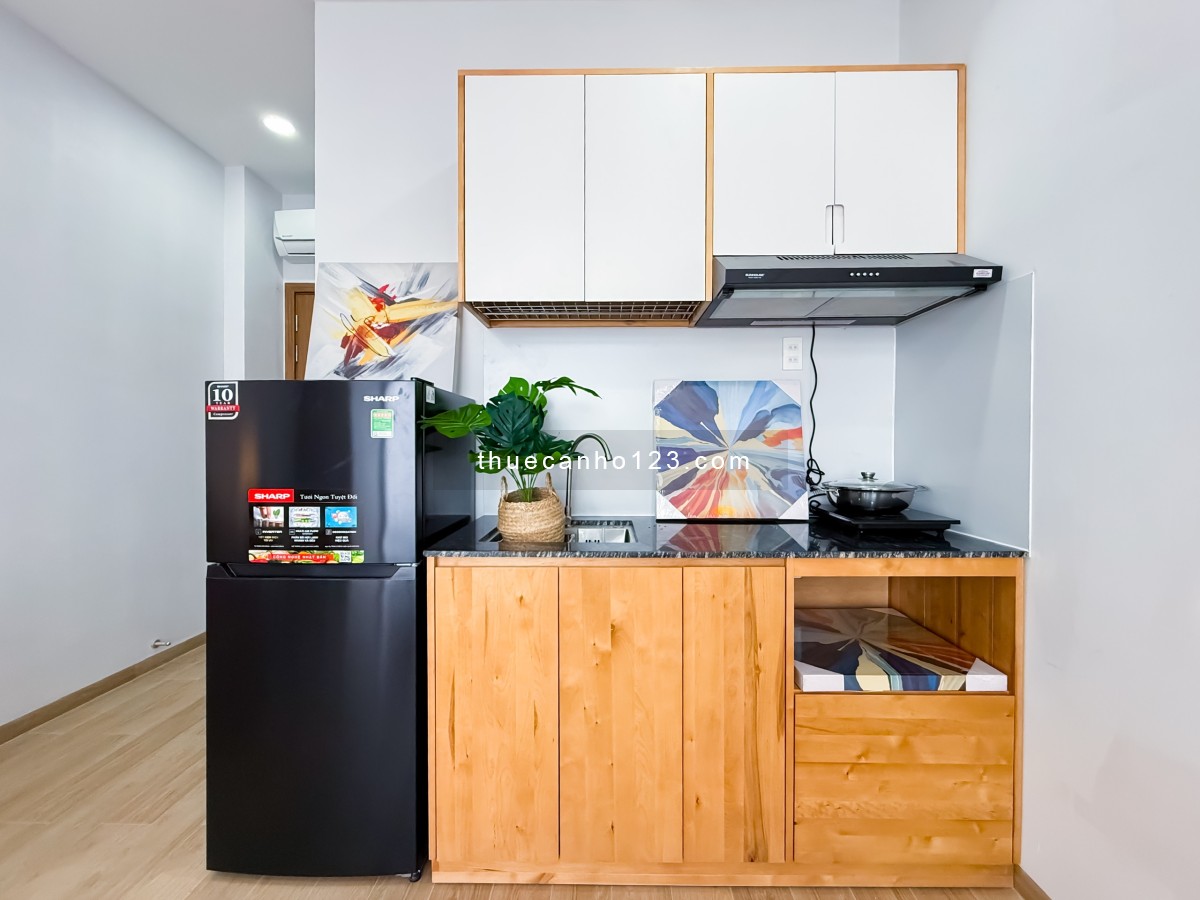 Trống lại căn hộ 40m2 ban công ngay Trần Kế Xương gần khu ẩm thực Phan Xích Long giáp Quận 1, 3