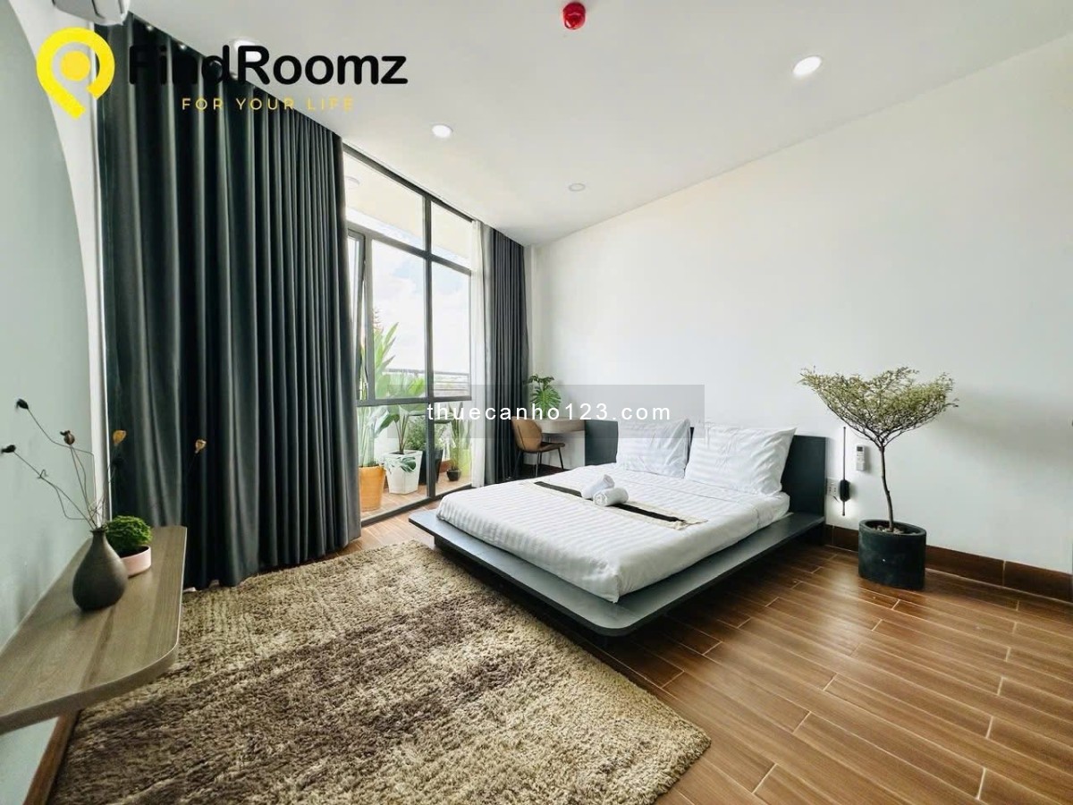 Cho thuê căn hộ giá cực tốt – Ban công lớn – Tách bếp