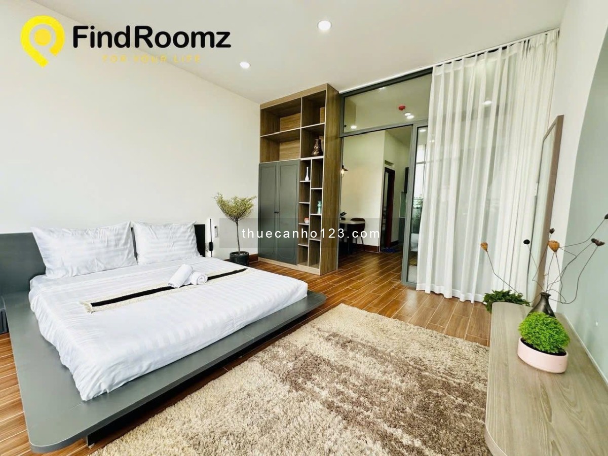 Cho thuê căn hộ giá cực tốt – Ban công lớn – Tách bếp