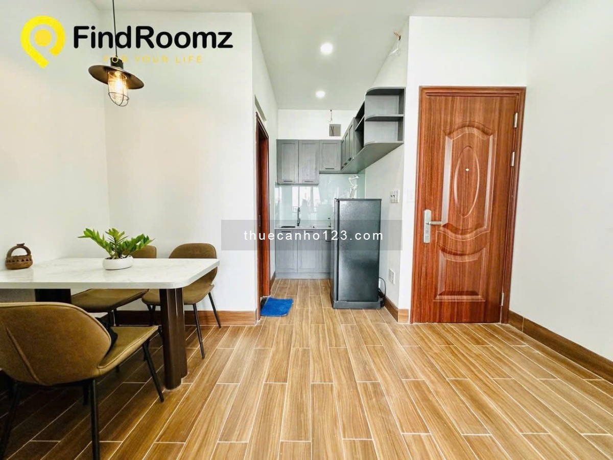 Cho thuê căn hộ giá cực tốt – Ban công lớn – Tách bếp