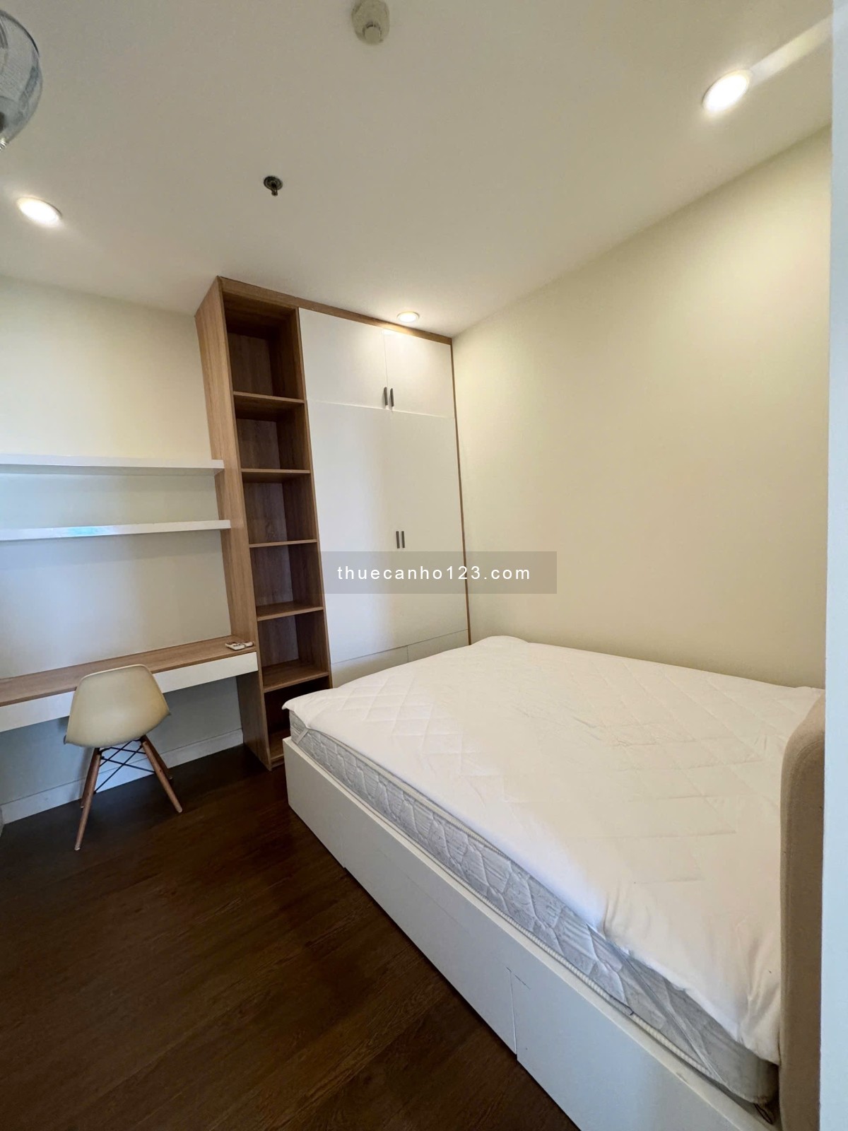 Căn hộ chung cư Xi Grand Court 2PN 70m2 quận 10, full nội thất mới 100%