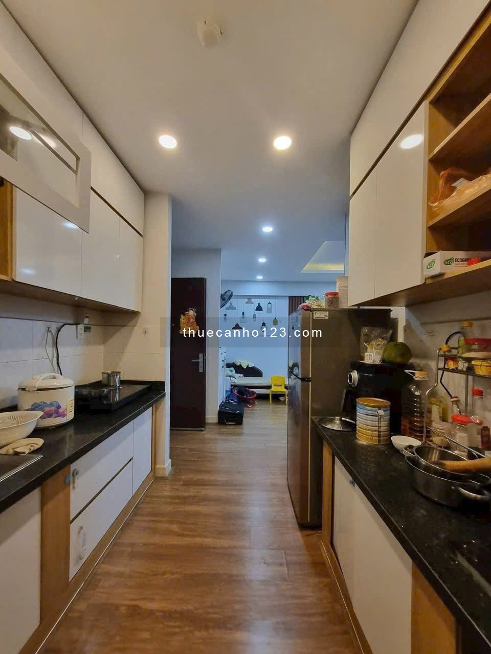 Chung cư Celadon, Đường N4, TP: 3p ngủ, 11tr5/tháng, có nội thất