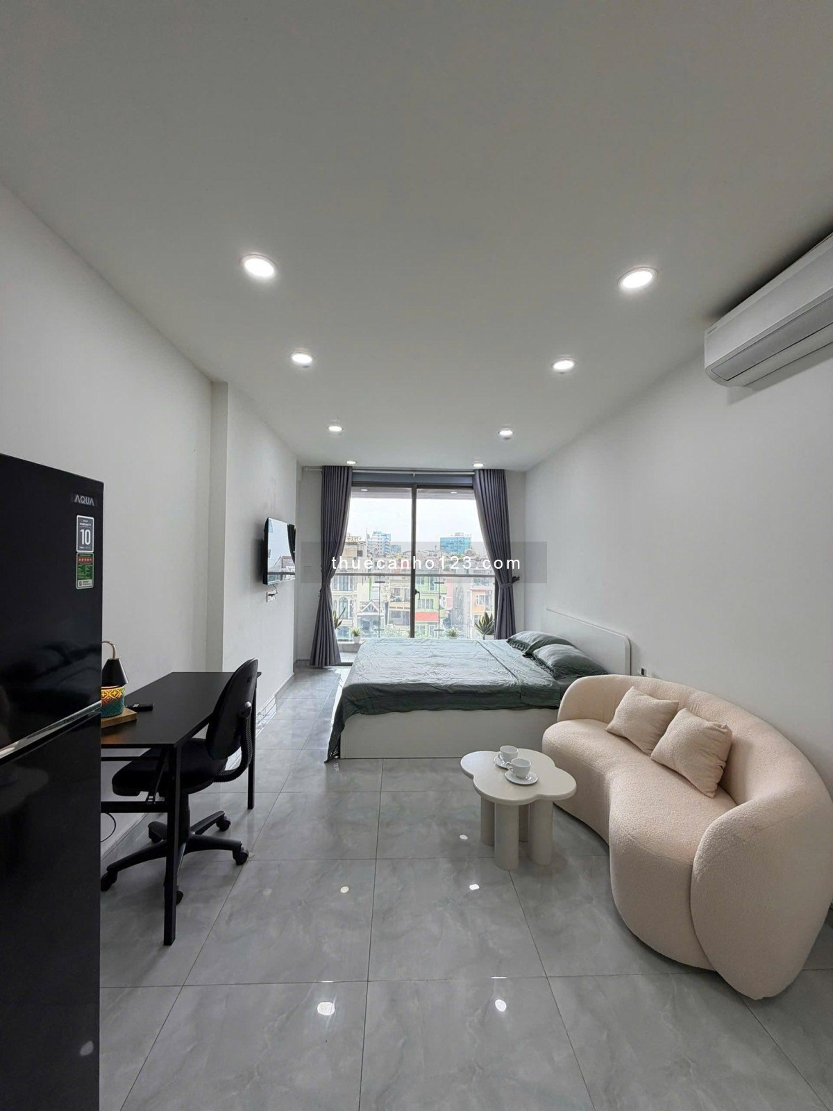 Chung cư Sky center, P2,Tân Bình căn hộ office 1p ngủ, nội thất giá 12tr