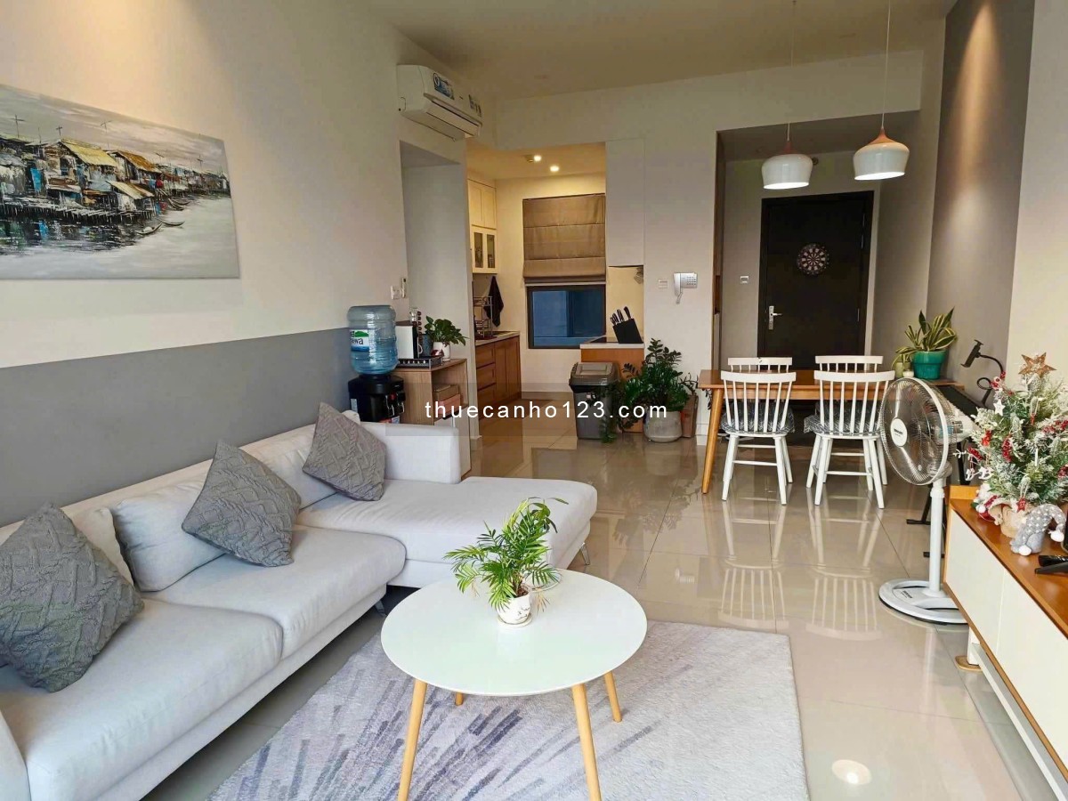 Căn hộ 3PN view sông cực đẹp. đón nắng sáng dễ chịu, nội thất đầy đủ. Giá 23 triệu, The Sun Avenue