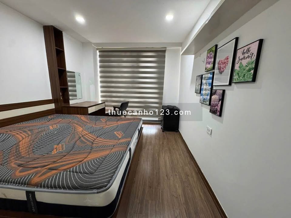 Cho thuê CC Royal Park – căn hộ 3PN/3VS, full nội thất