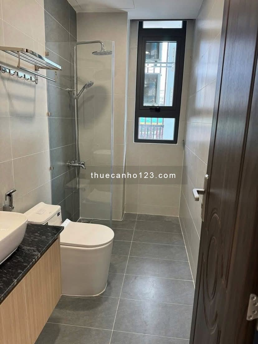 Cho thuê chdv ở Hoa Hồng Q. Phú Nhuận full nội thất có ban công gần bờ kè Hoàng Sa Trường Sa