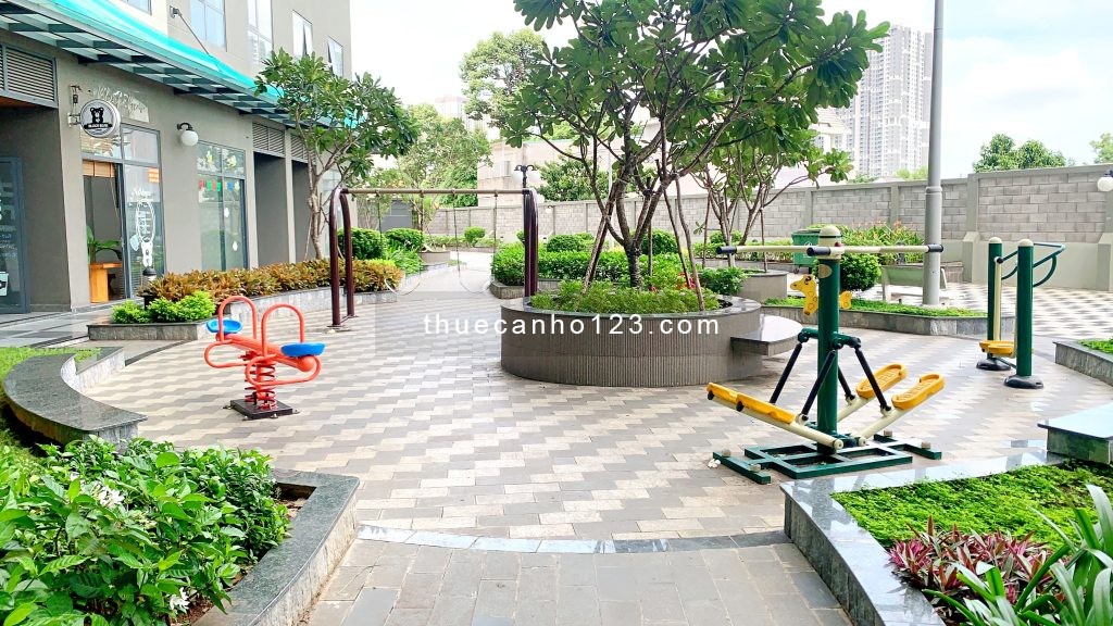 Chính chủ cho thuê căn 2PN (54m2) tầng 15. View hồ bơi. Có nội thất (Tin thật, không đăng giá ảo)
