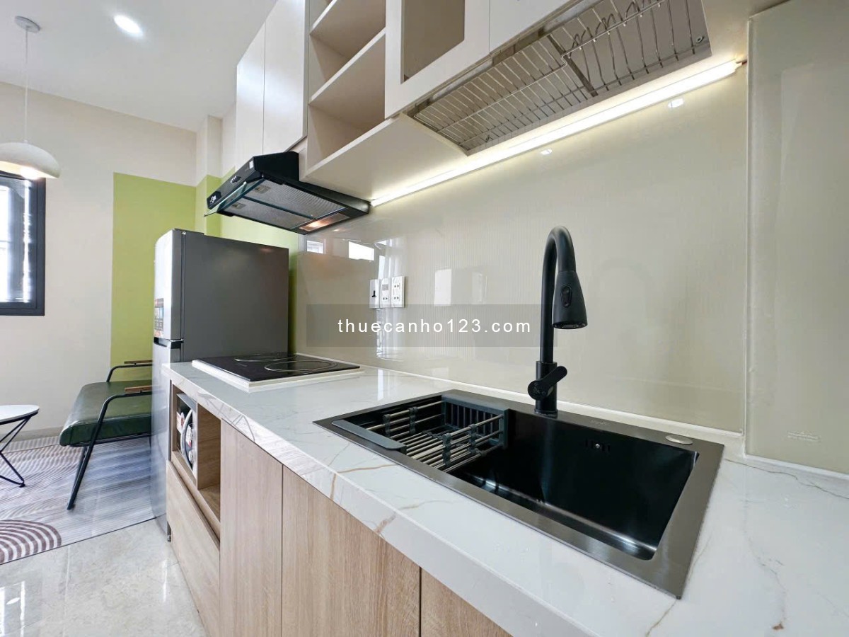 Căn hộ 1 phòng ngủ – Tách bếp – Ban công – Full nội thất mới xây ngay sân bay Tân Sơn Nhất