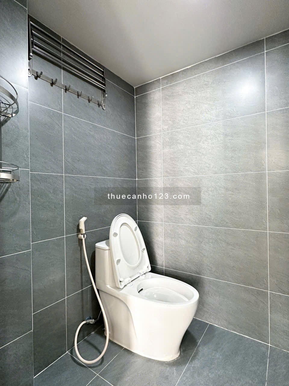 Căn hộ 1 phòng ngủ – Tách bếp – Ban công – Full nội thất mới xây ngay sân bay Tân Sơn Nhất