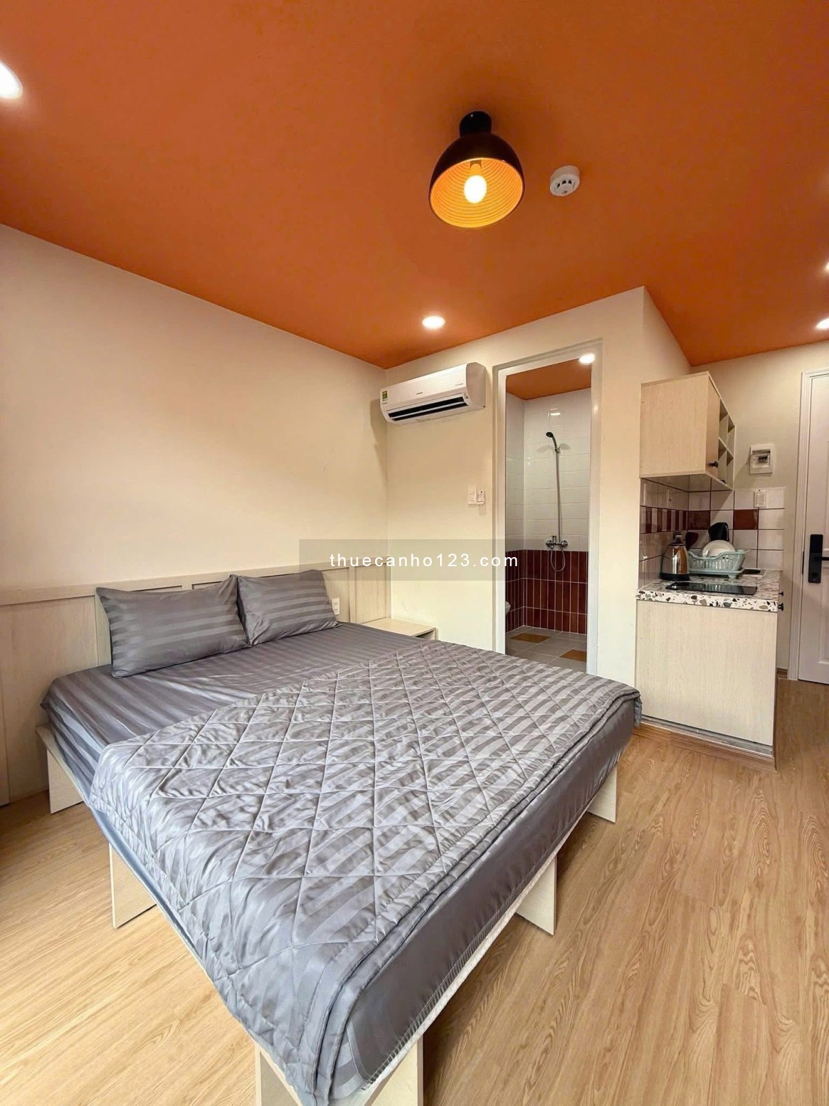 Căn hộ ban công ở Nguyễn Thị Thập, Q7, gần RMIT – TDTU – Him Lam – Q1 – Q4, ngắn dài hạn