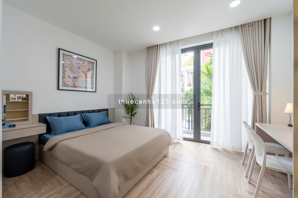 Cho thuê căn hộ full nội thất, ban công lớn, máy giặt riêng ở Nguyễn Công Hoan, gần Phan Trường Sa - Ảnh 1
