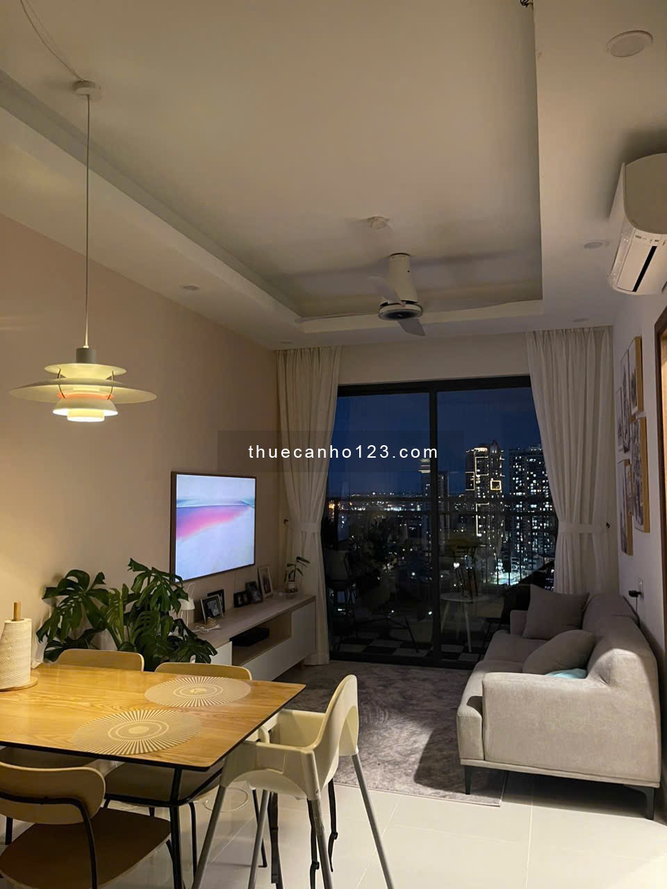 Giỏ hàng giá cực tốt tại chung cư Q7 Riverside - Ảnh 1