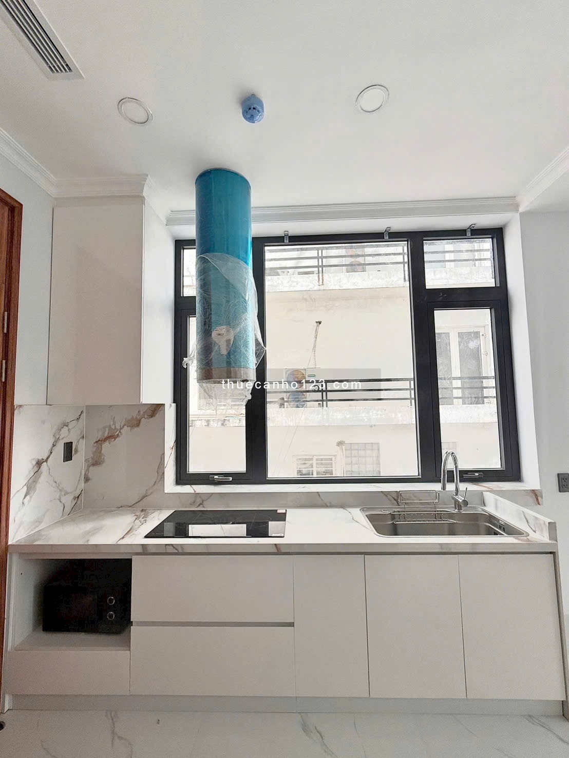 Căn hộ studio cửa sổ lớn full nội thất rộng 40m2 gần cv Hoàng Văn Thụ, Lăng Cha Cả, sân bay Tân Bình - Ảnh 2