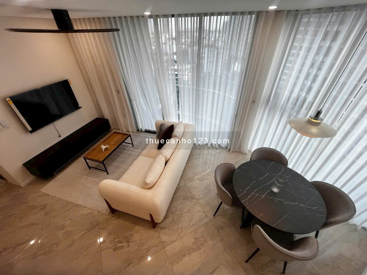 Cho thuê 1 phòng ngủ 61m2 nội thất cao cấp, thiết kế Hiện đại. mà chỉ 1200$, tại Thảo Điền Green - Ảnh 2