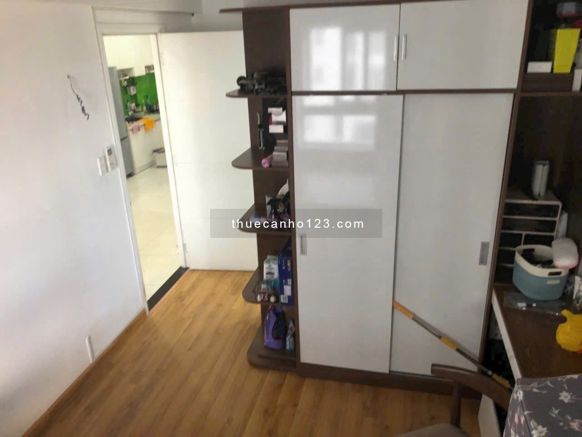 Chung cư 590, CMT8, P11, Quận 3: 97m2, 3p ngủ, 2wc, NTCB, 15.5tr - Ảnh 1