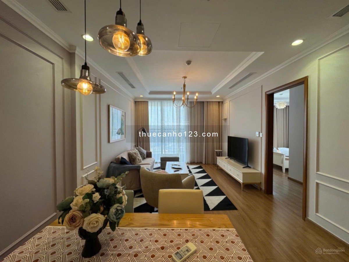 Cho thuê căn hộ chung cư Vinhomes Nguyễn Chí Thanh, 2 PN đủ tiện nghi - Ảnh 2