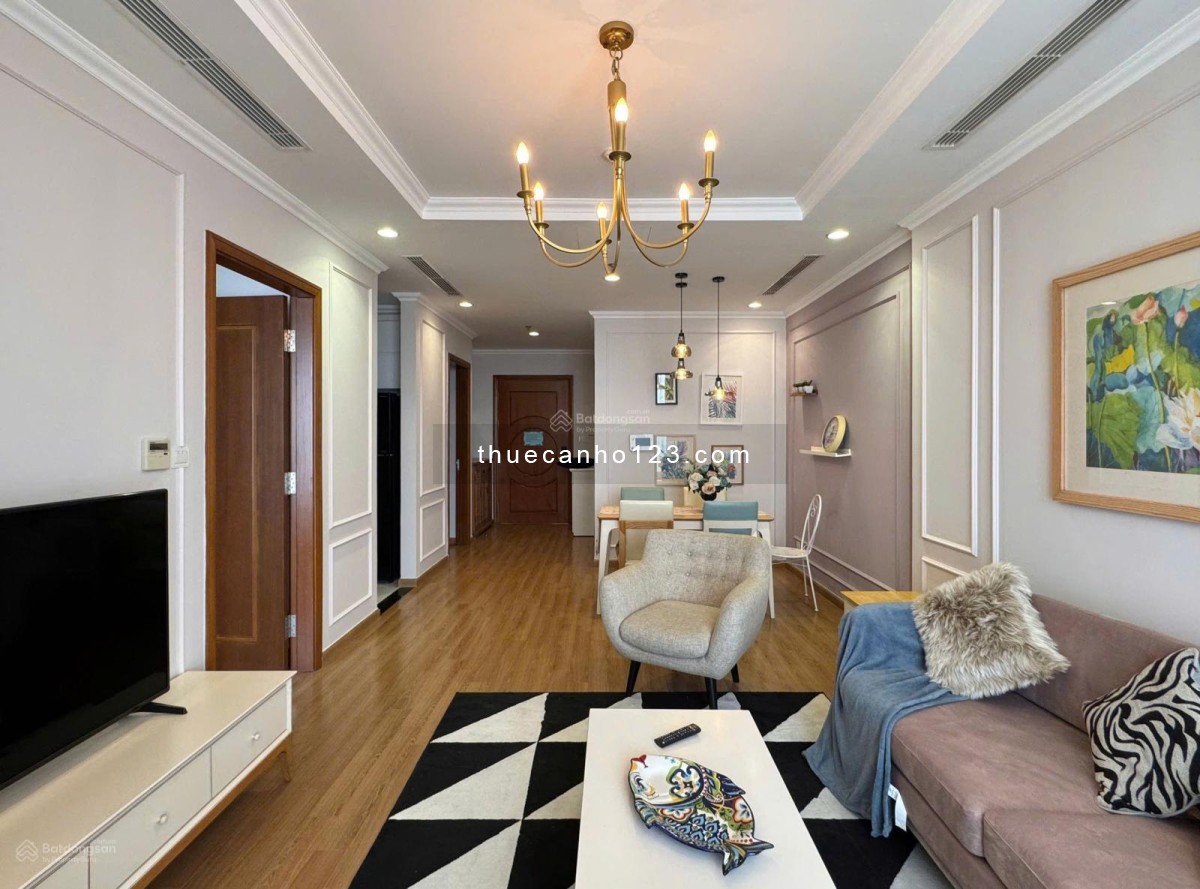 Cho thuê căn hộ chung cư Vinhomes Nguyễn Chí Thanh, 2 PN đủ tiện nghi - Ảnh 1