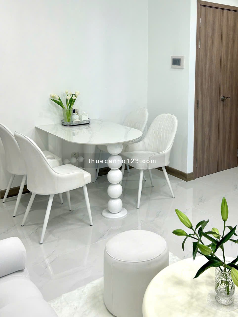 Cho thuê 1 phòng ngủ tầng cao view sông cực đẹp, nội thất bắt mắt, giá 25 triệu. tại Sunwah Pearl - Ảnh 3