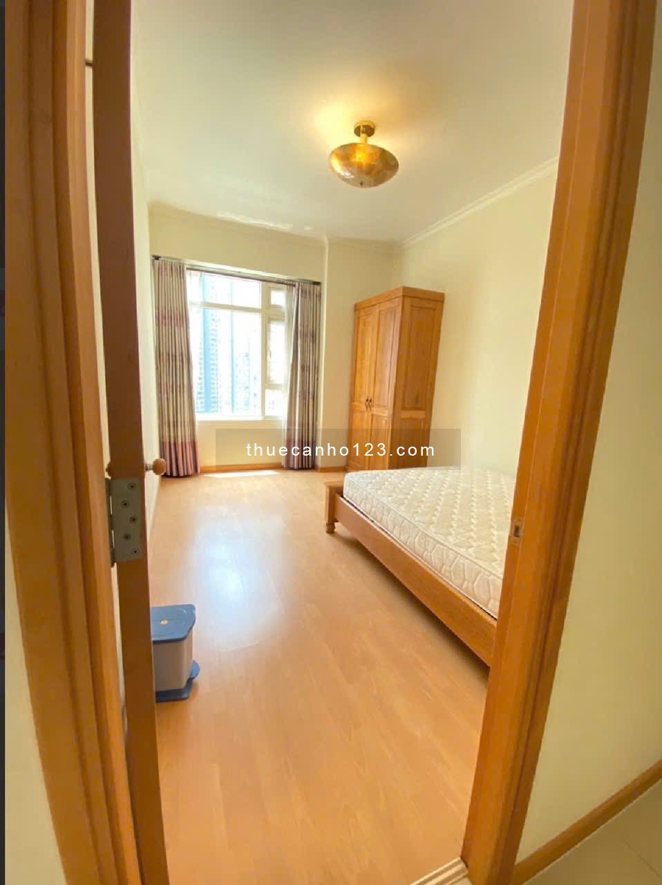 Cho thuê căn 3PN Saigon Pearl – Có chỗ đậu xe tầng hầm - Ảnh 4