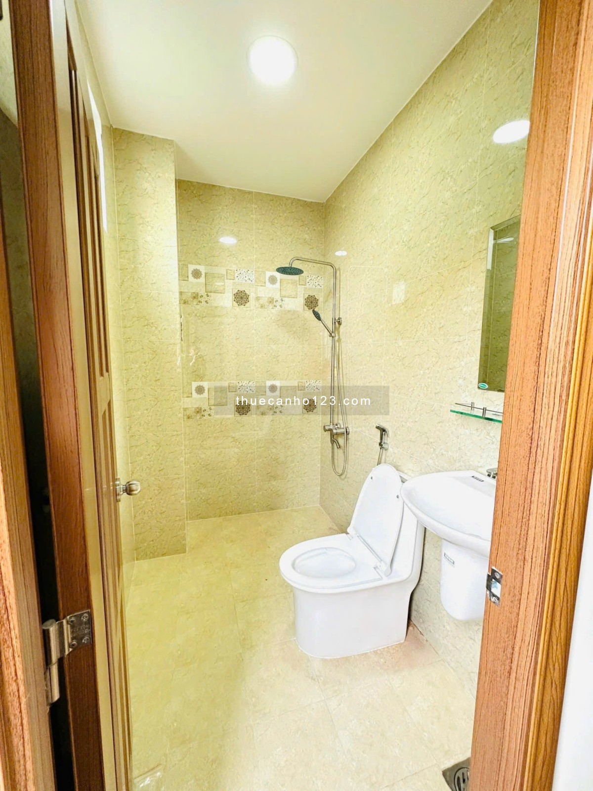 Cho thuê căn hộ studio giá cực rẻ ngay ngã tư Âu Cơ & Lạc Long Quân - Ảnh 6
