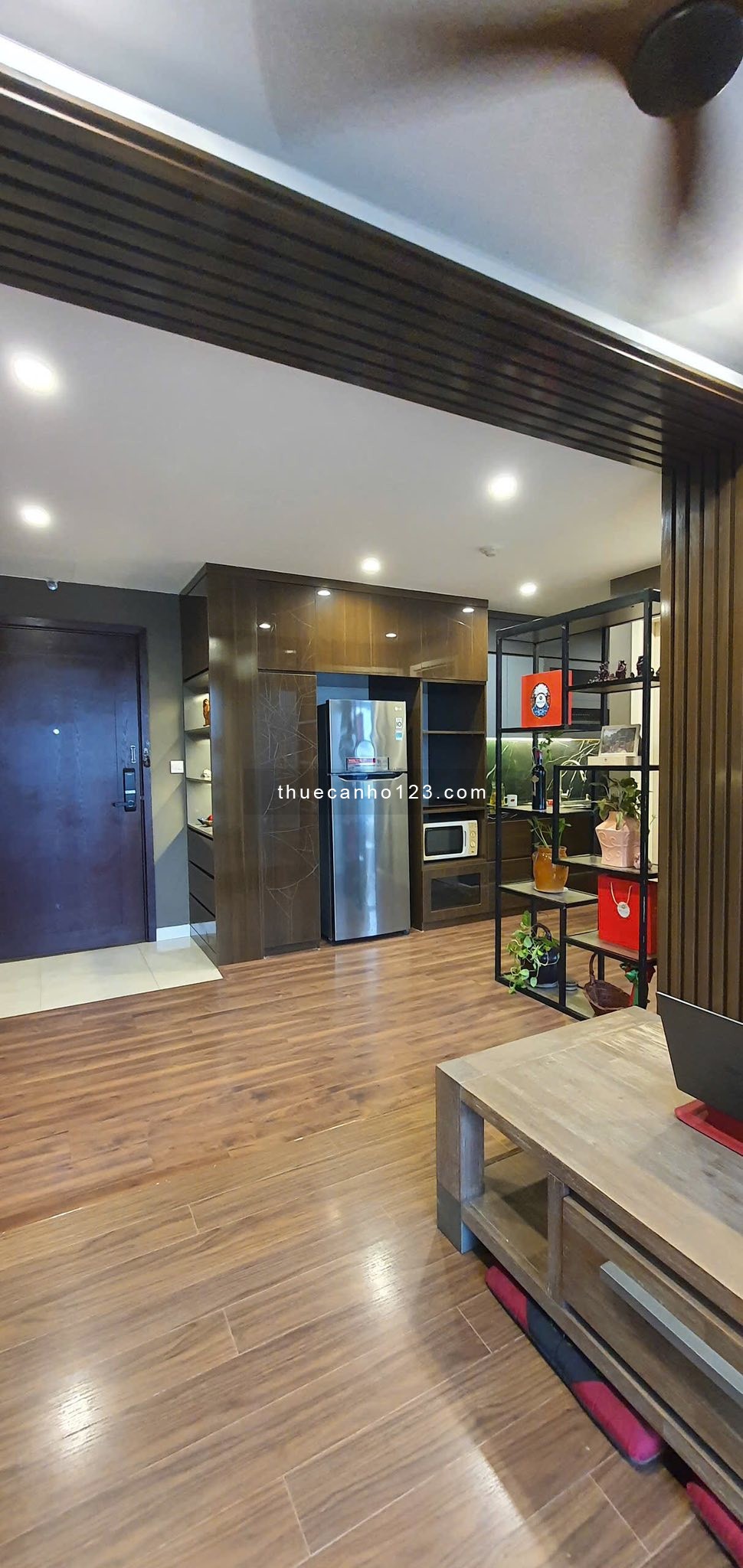 Cho thuê căn 2PN tòa C7 - Vinhomes D'Capitale Trần Duy Hưng - Ảnh 1