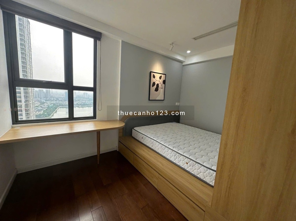 Cho thuê 2 ngủ căn góc đẹp C2 D'capitale - Ảnh 3