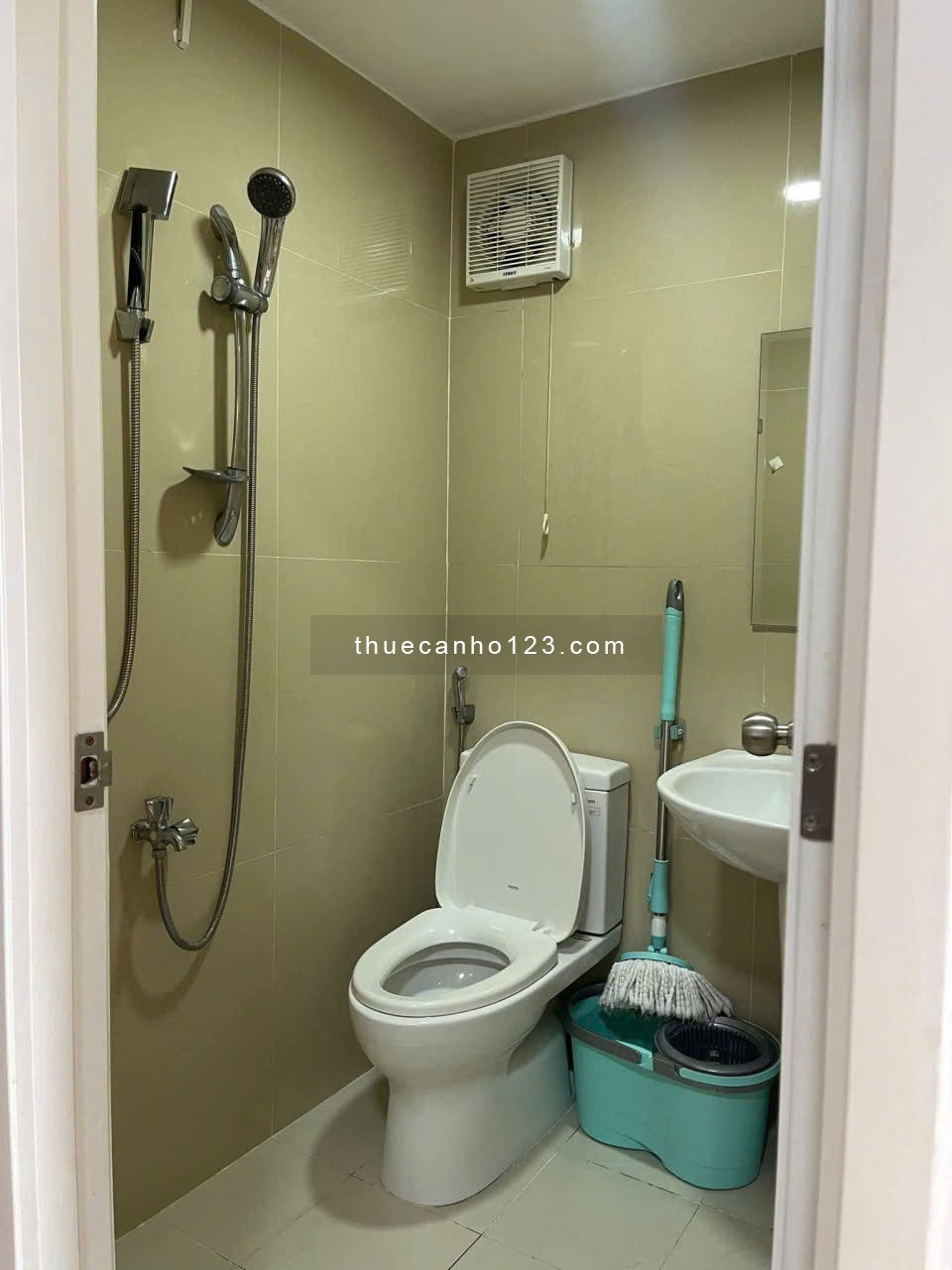 Chung cư Phan Văn Hơn, Q12, 65m2, 2p ngủ, nhà trống, 6triệu - Ảnh 4