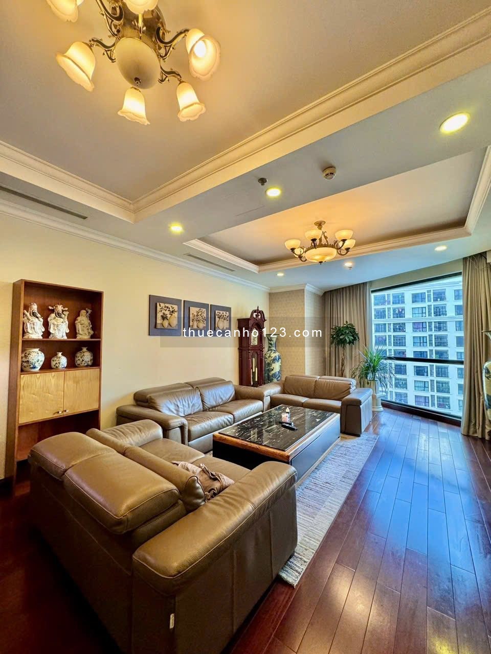 Cho thuê căn hộ Royal City – 130m², 2 phòng ngủ diện tích lớn, nhỉnh 20 triệu/tháng - Ảnh 1