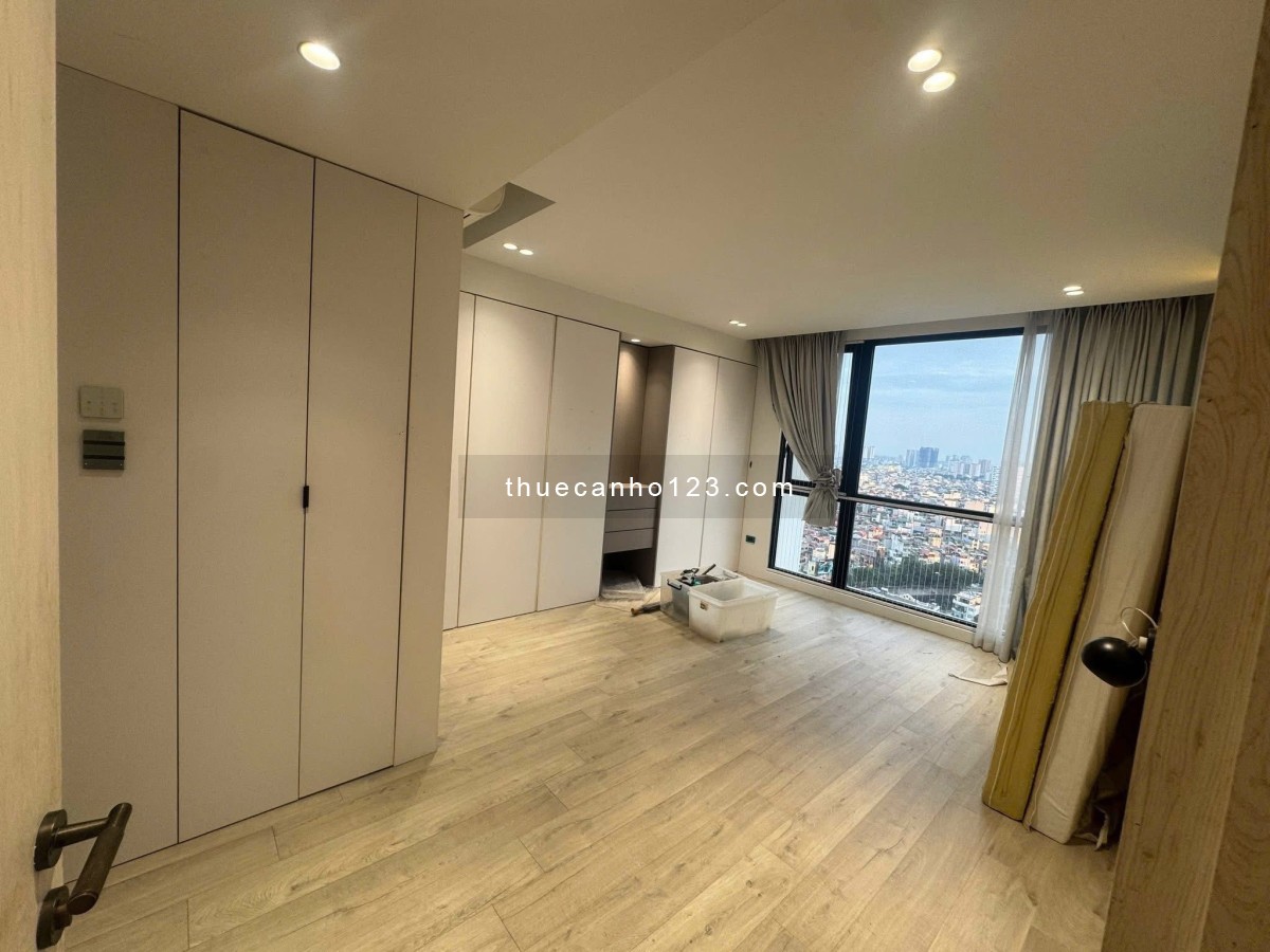 Cho thuê căn hộ 3PN, 131m², căn góc – Chung cư Royal City - Ảnh 3
