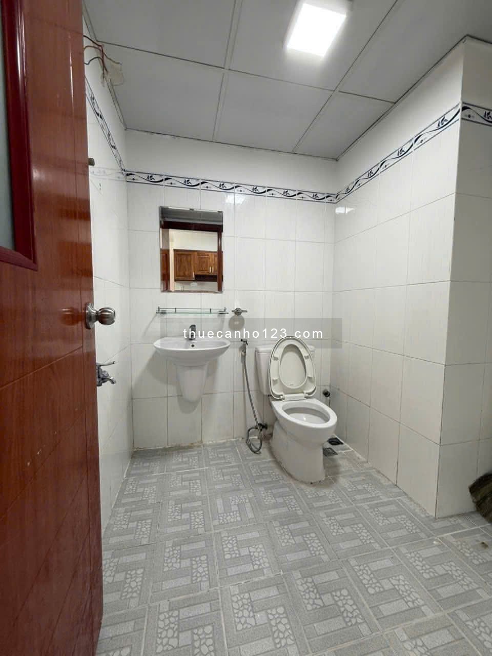 Chung cư 10A Trần Nhật Duật, Q1: 75m2, 2p ngủ, 2wc, nội thất, 12triệu - Ảnh 6