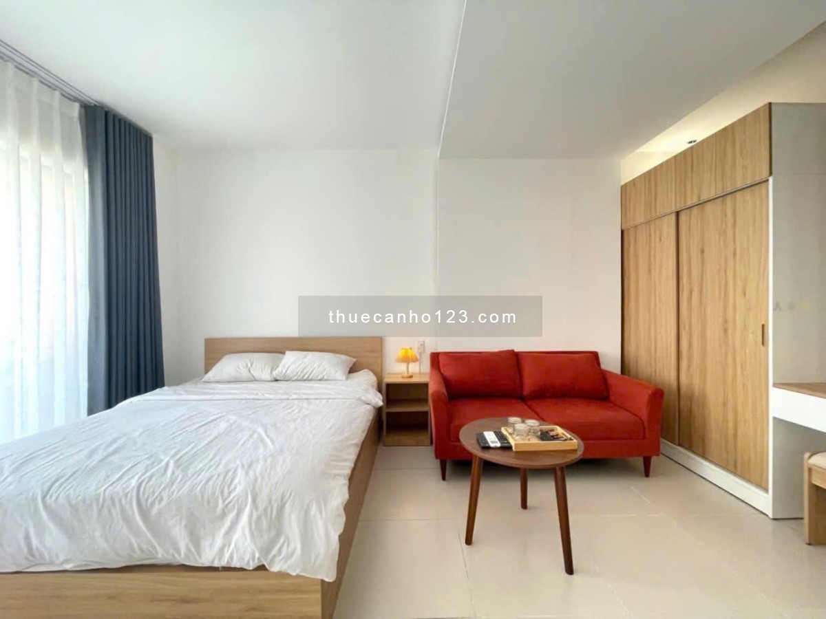 Chung cư Sky Center, Phổ Quang, P2, TB: Officetel, đầy đủ nội thất, 11tr5/th - Ảnh 1