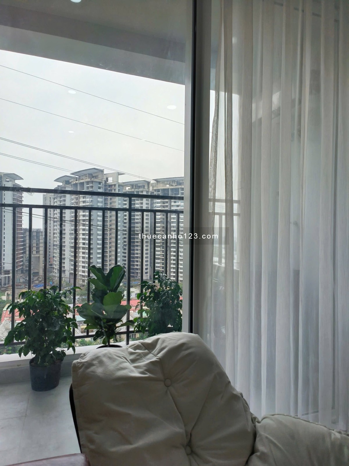 Cho thuê OT Sunrise 50m2, ngăn 2pn1wc giá 12,5tr bao phí Ql - Ảnh 4