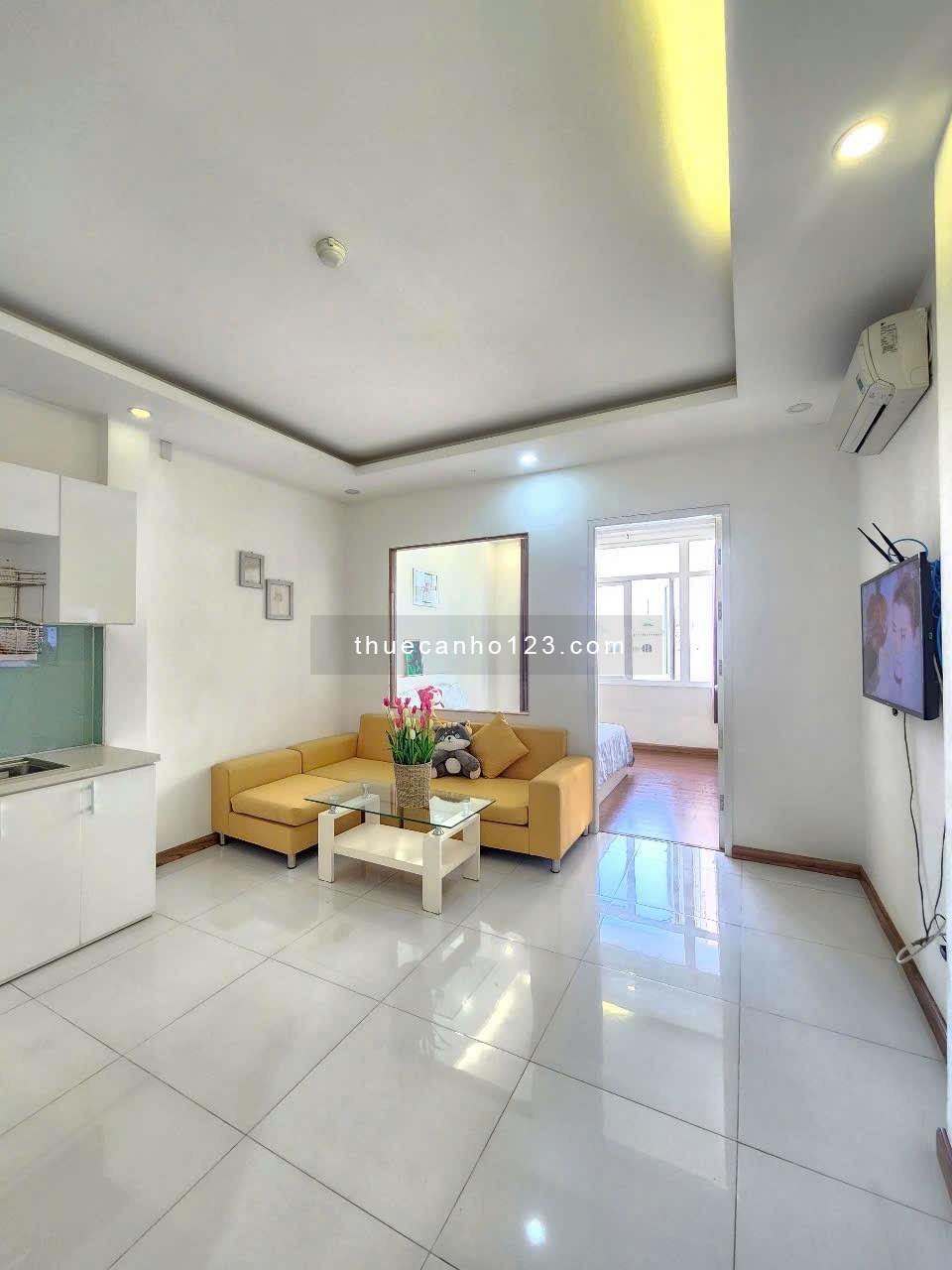 Cho thuê căn hộ tách bếp 1PN full nội thất ở Nguyễn Trãi quận 1 - Ảnh 1