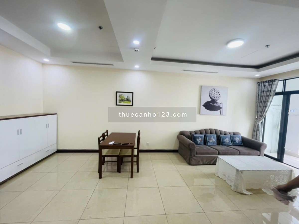 Cho thuê căn hộ R3 Royal City 2PN2WC, 109m2, full nội thất, tầng đẹp thoáng - Ảnh 4