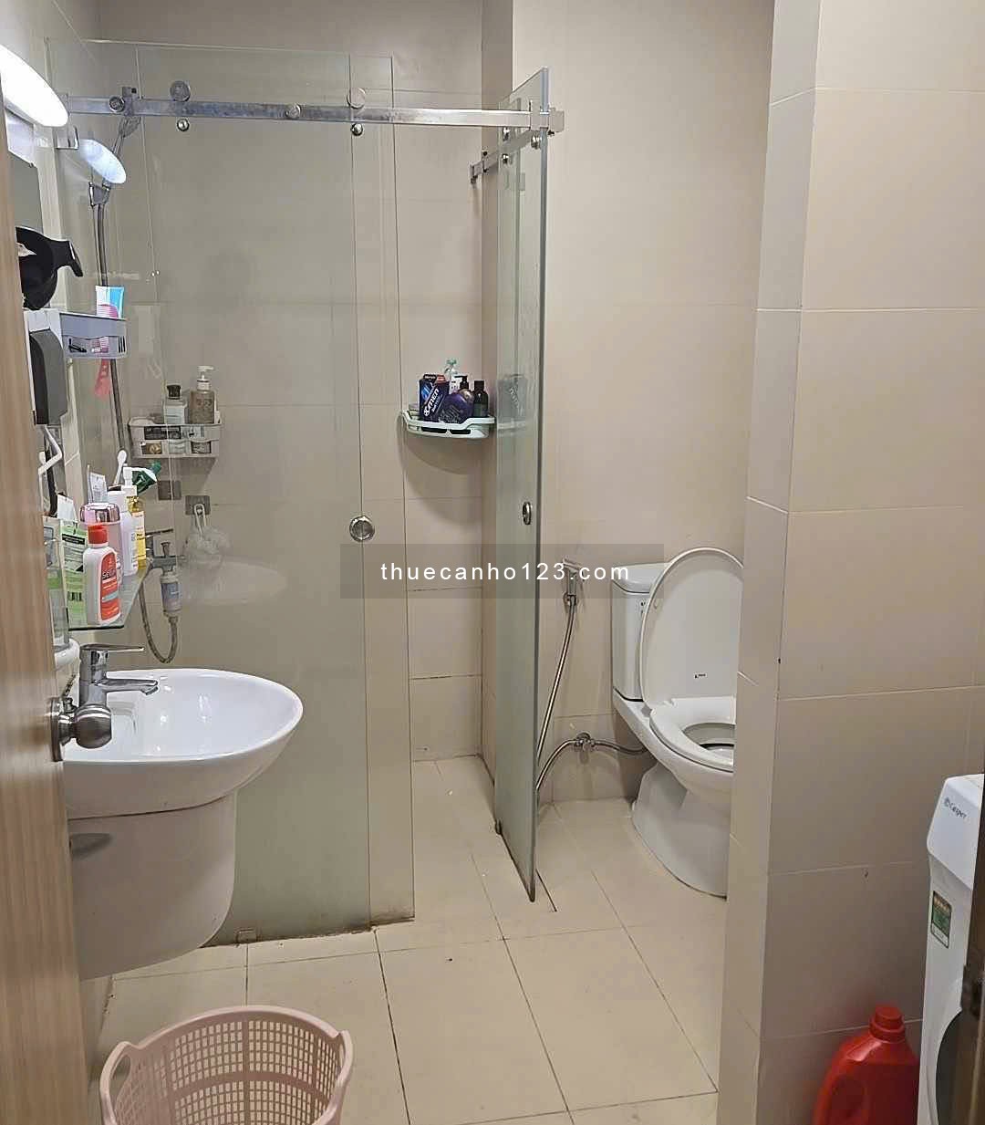 Chung cư Sky Center, Phổ Quang, P2, TB: Officetel, Nội thất mới, 11tr5/th. - Ảnh 1