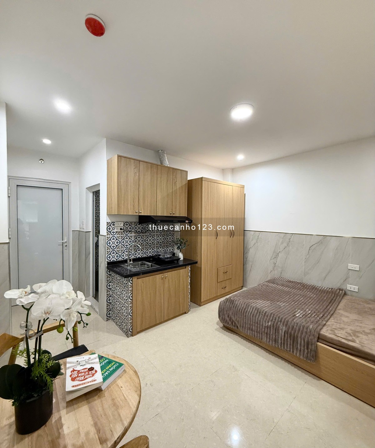 Cho thuê phòng đẹp ngay mặt đường Trần Duy Hưng - Ảnh 3