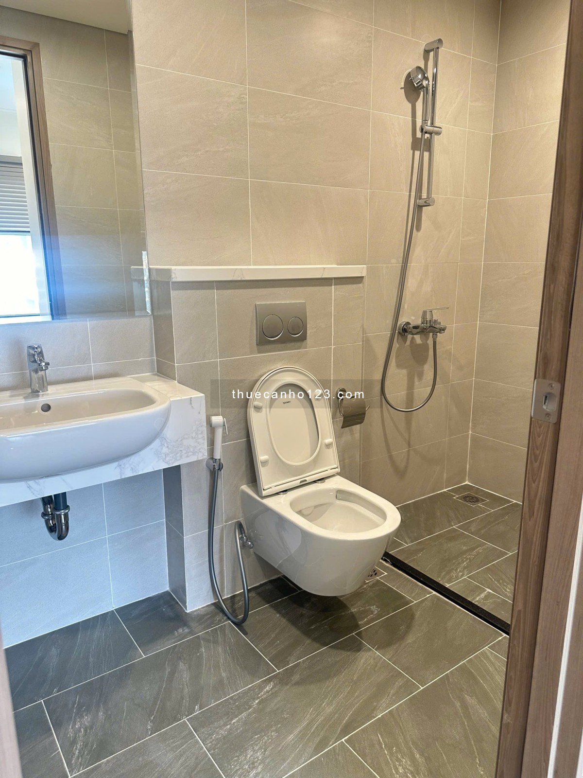 Căn 2PN - 2WC, full đồ tại tòa GH2 đang trống sẵn, vào ở ngay - Ảnh 4