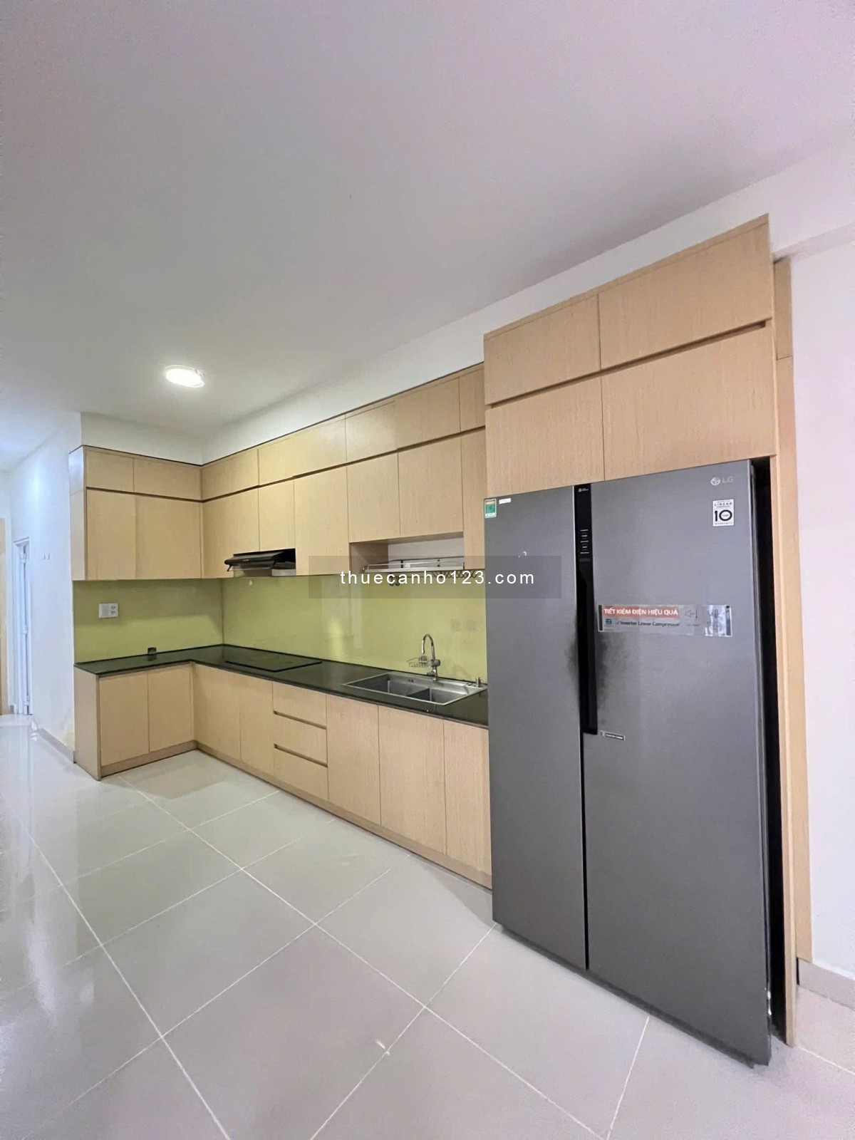 C/c Screc Tower Trường Sa, Q3, 100m2, 3PN, 2WC, Nội thất cơ bản, 15tr/th. - Ảnh 4
