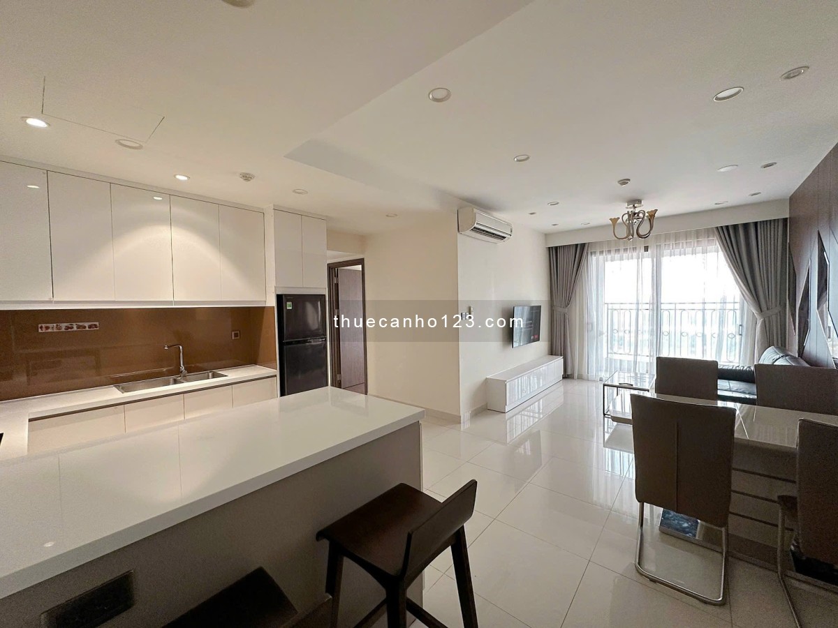 Cho thuê căn hộ 2PN Saigon Royal – District 4, view Bitexco & pháo hoa - Ảnh 1