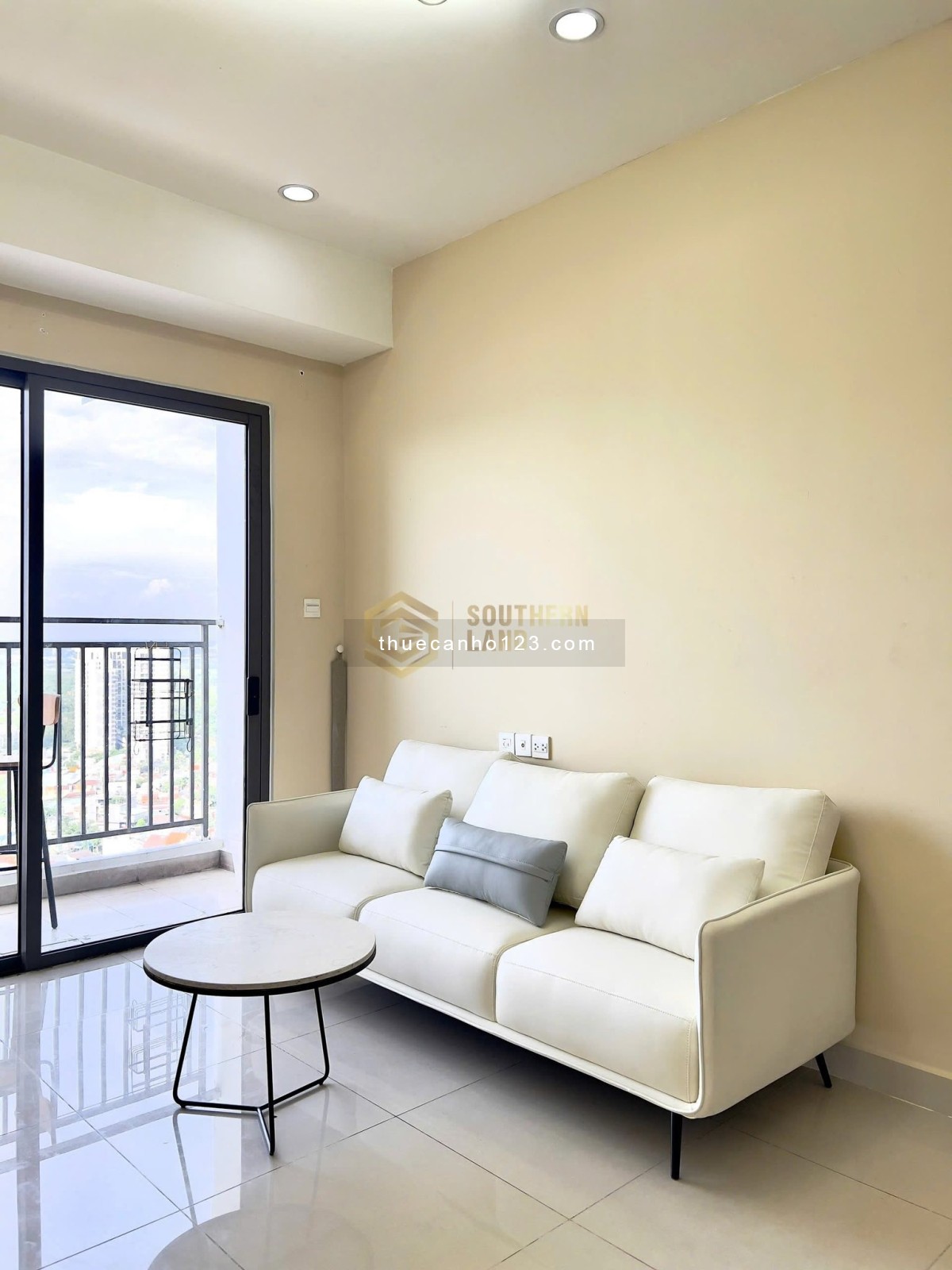 Căn 1 phòng ngủ The Sun Avenue – full nội thất, trống sẵn - Ảnh 4