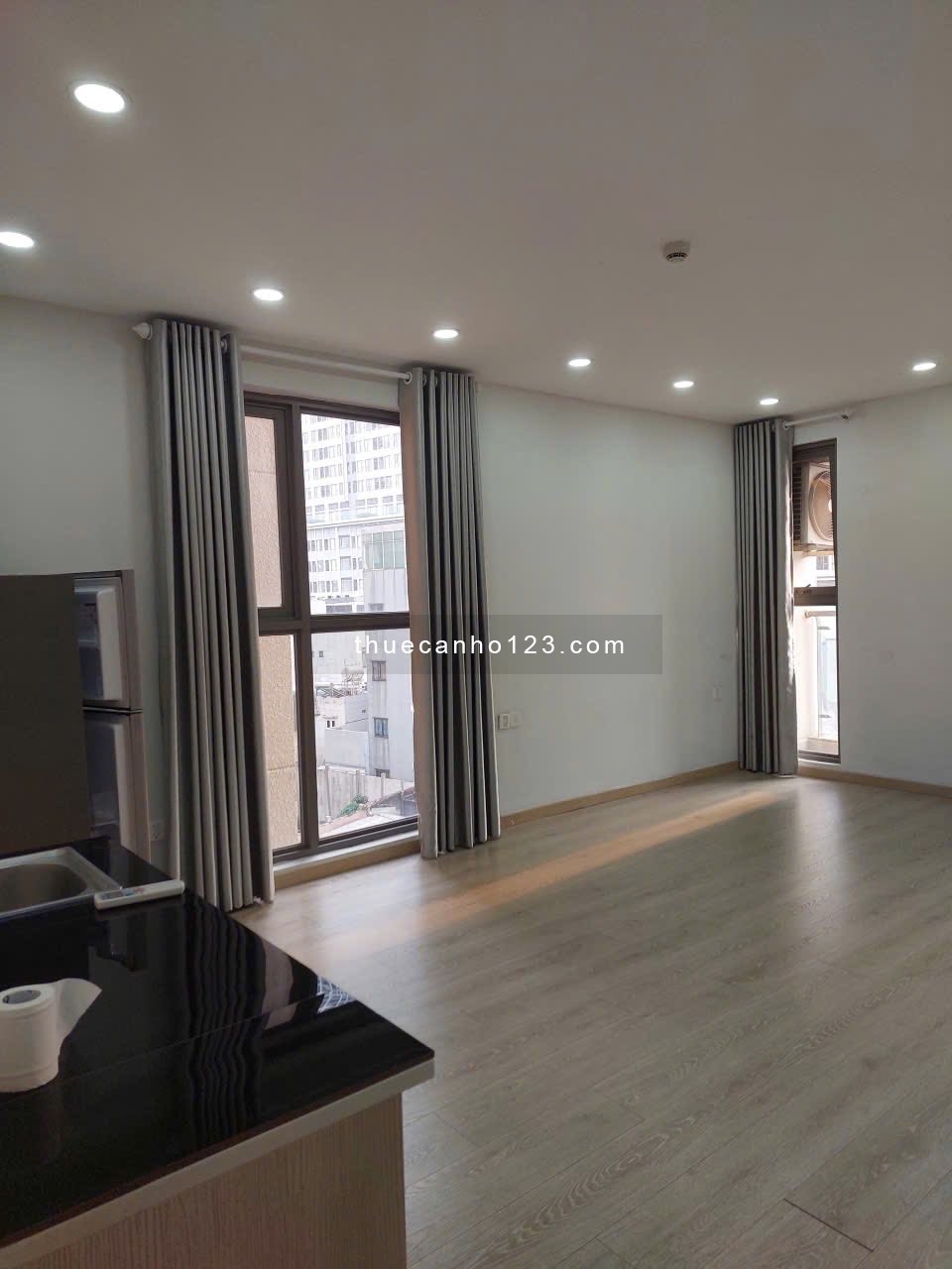 Studio Millennium Q4 – 45m², ban công riêng, view đẹp, giá 12,5 triệu - Ảnh 1