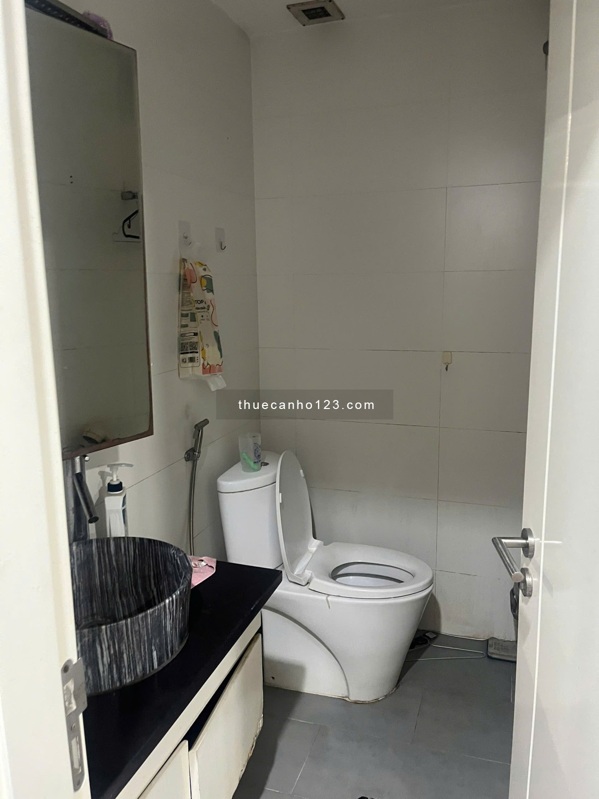Chung cư Screc, P12, Q3, CĂN GÓC, 2PN, 2WC, 85m2, giá 13tr/tháng. Nội thất đủ - Ảnh 2