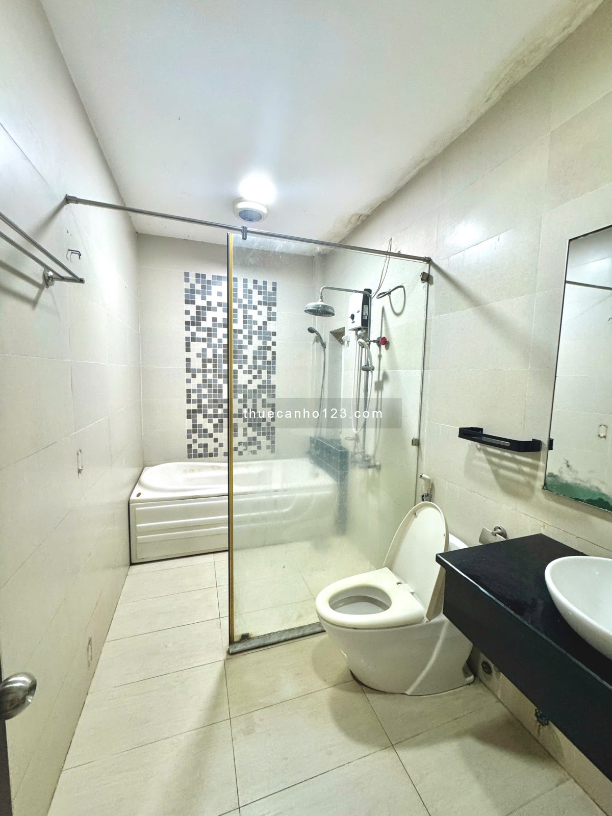 Phòng thuê chính chủ – Quận Tân Bình, trung tâm TP.HCM (GIÁ ĐÃ BAO GỒM CÁC KHOẢN DỊCH VỤ) - Ảnh 4