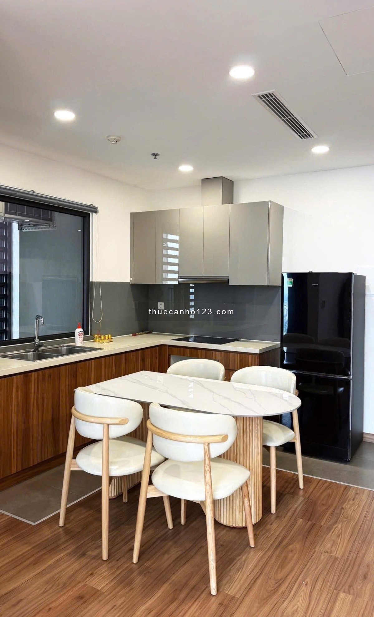 Cho thuê Eco Green – 2PN full nội thất, view công viên & landmark 81 - Ảnh 3