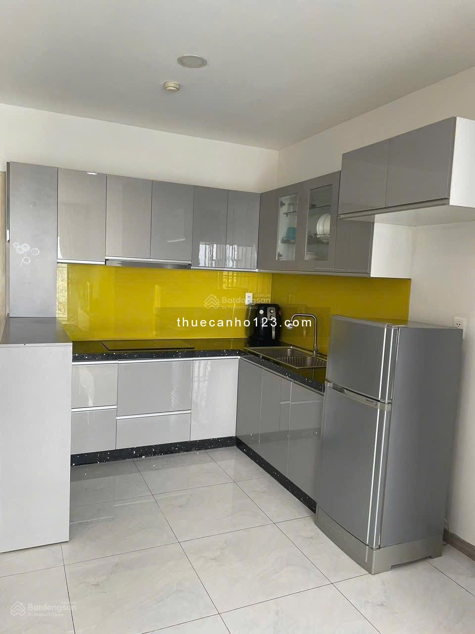 Cho thuê căn hộ 2PN Viva Riverside – view Quận 1, tầng cao - Ảnh 1