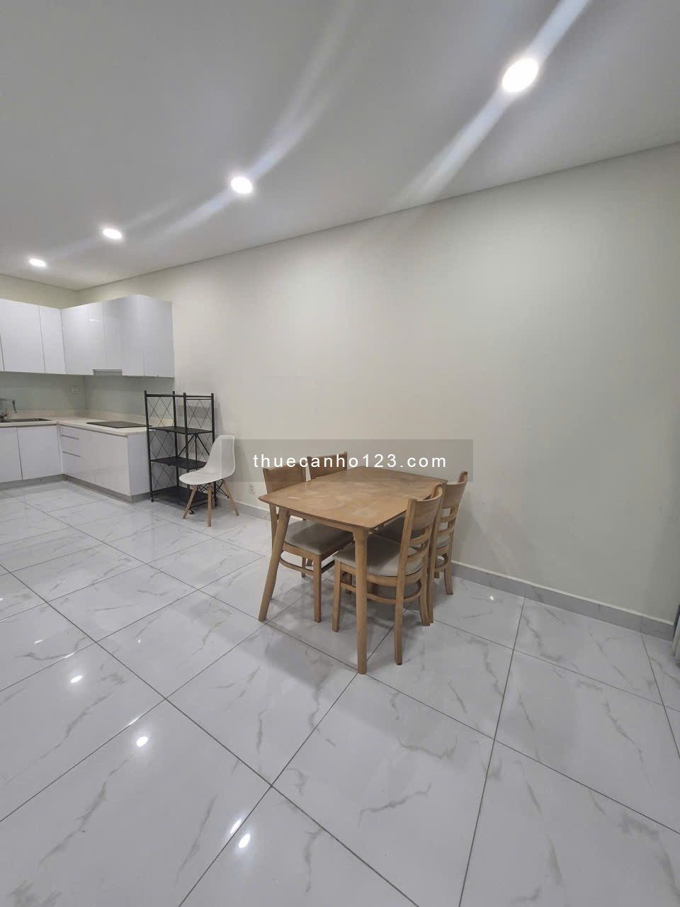 An Gia Skyline cho thuê căn 2PN View Sài Gòn – Giá Chỉ 9.5 Triệu - Ảnh 4