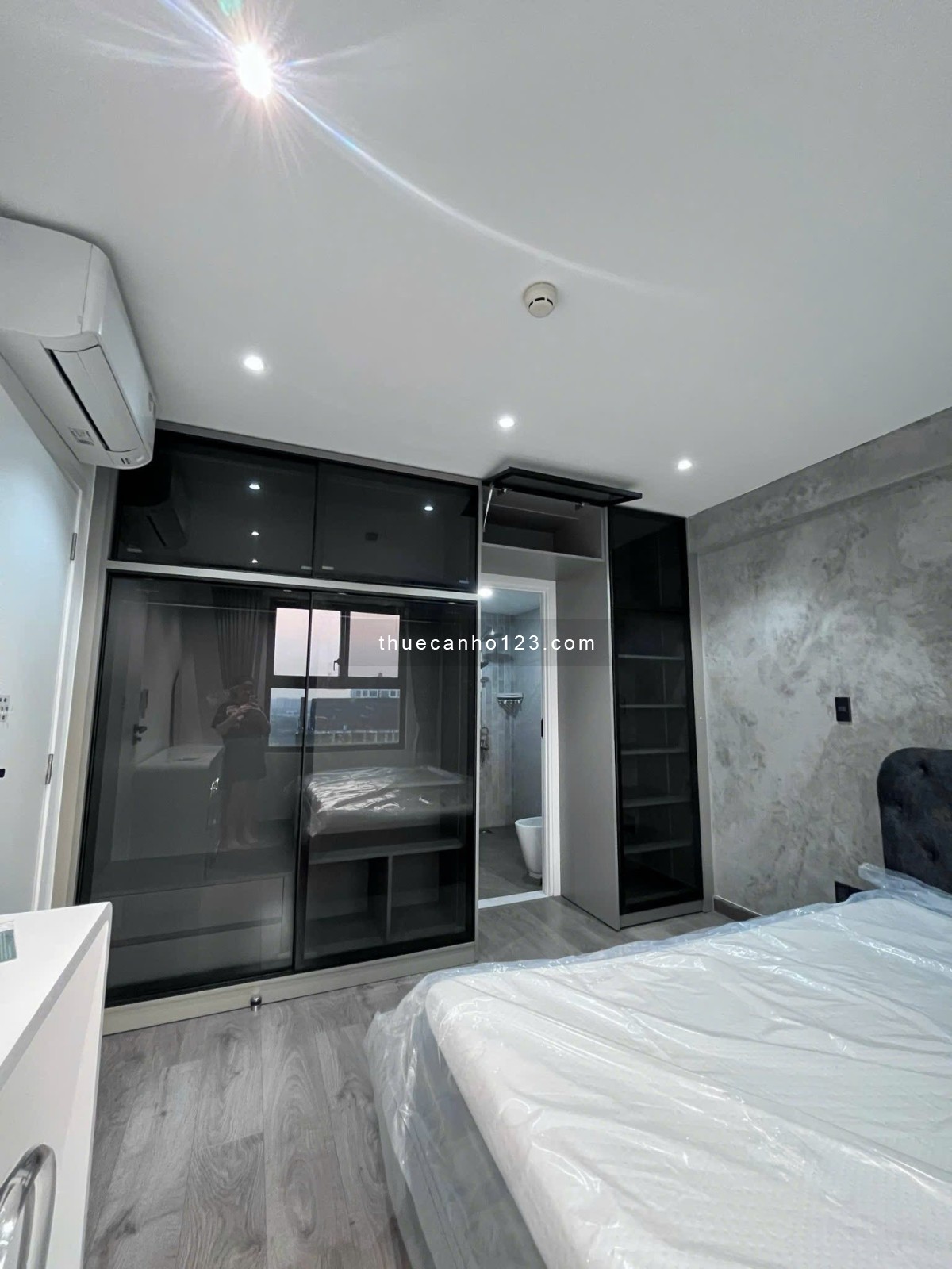 Cho Thuê Căn Hộ 2PN – 2WC (Full Nội Thất) Saigon South Residences Phú Mỹ Hưng - Ảnh 1