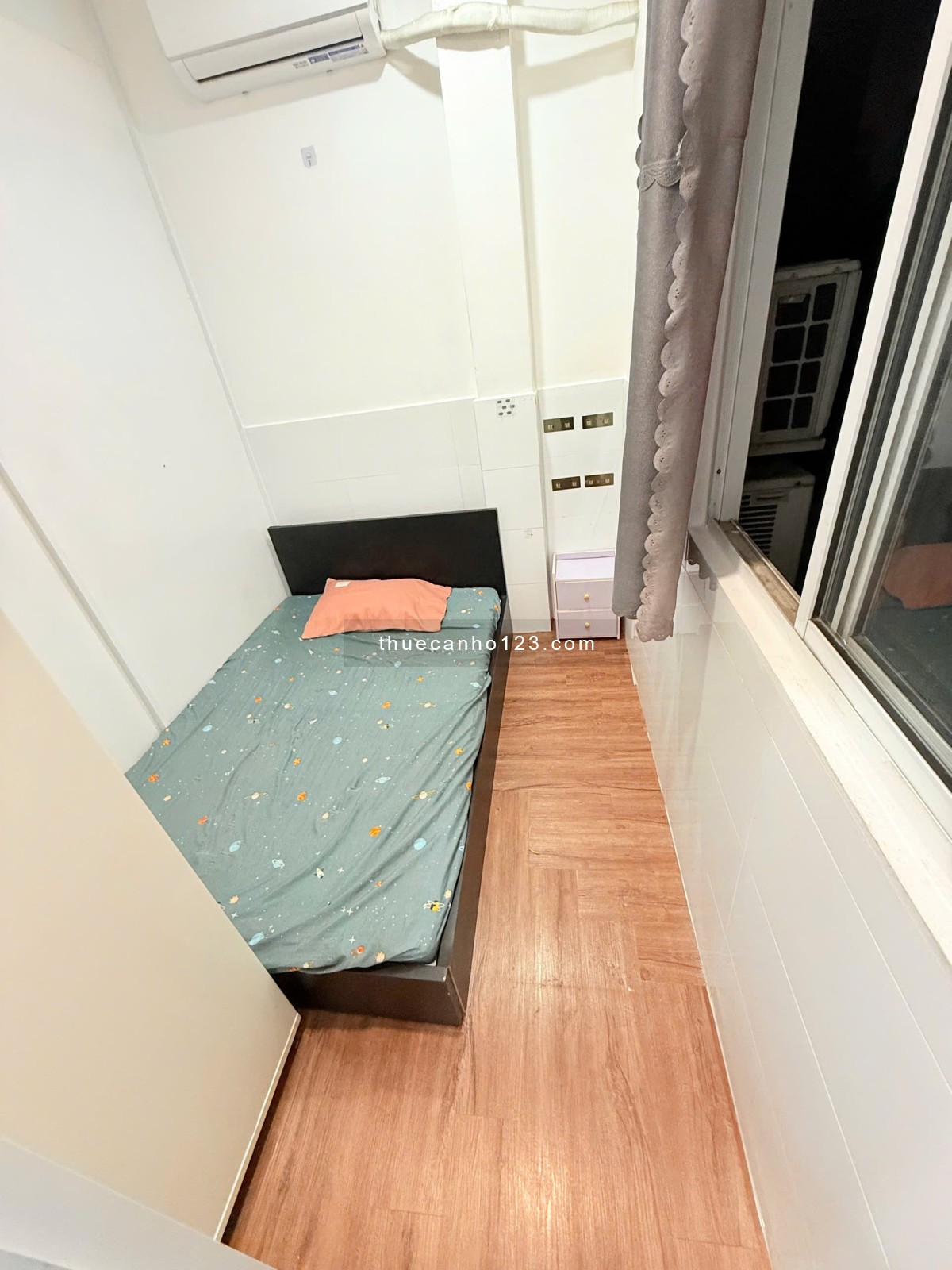 Cho thuê căn hộ 2PN giá rẽ ở được 4n4x ngay chợ Bà Chiểu - ĐH Văn Lang - học viện Cán Bộ - cầu Bông - Ảnh 1