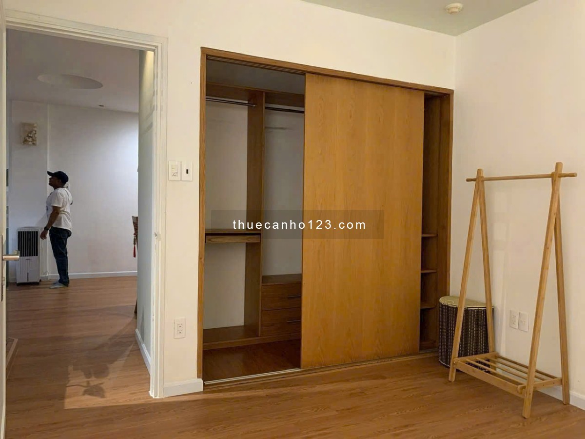 Căn 2p ngủ, 76m2, Lầu 1, Chung cư Bàu Cát, nhà trống, giá 9tr - Ảnh 3