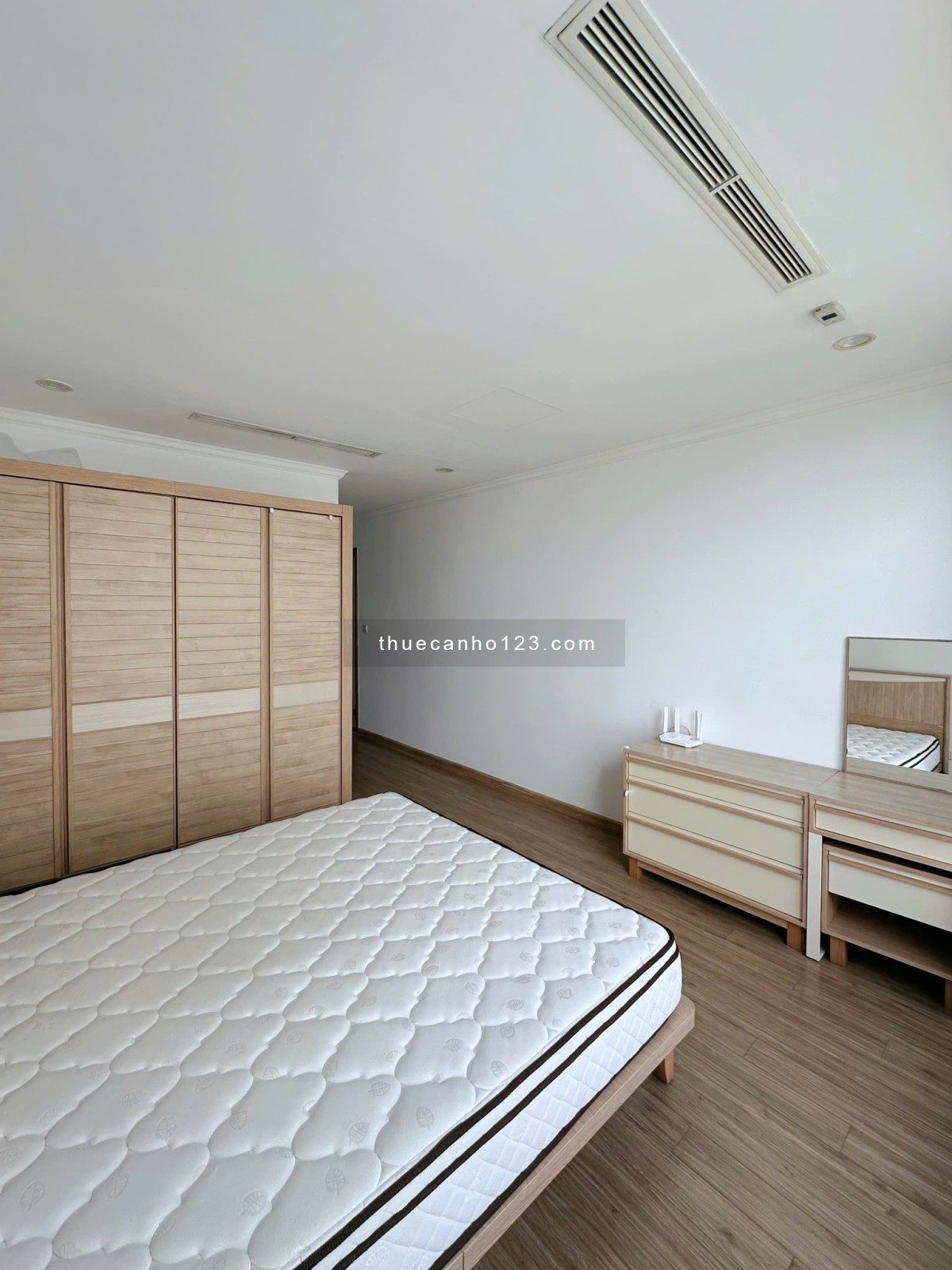 Cho thuê 3pn central 1 – Vinhomes Central Park - Giá 35 triệu/tháng - Ảnh 3